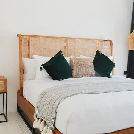 Villa Poppy Bumbak Canggu Eksteriør bilde