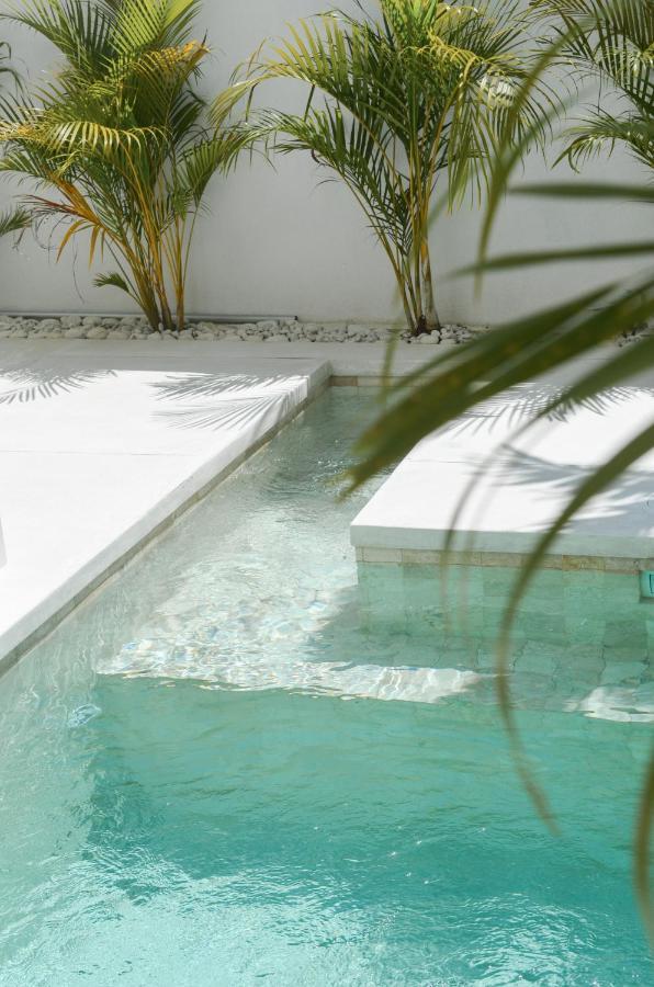 Villa Poppy Bumbak Canggu Eksteriør bilde