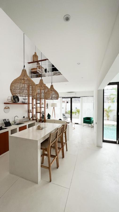 Villa Poppy Bumbak Canggu Eksteriør bilde